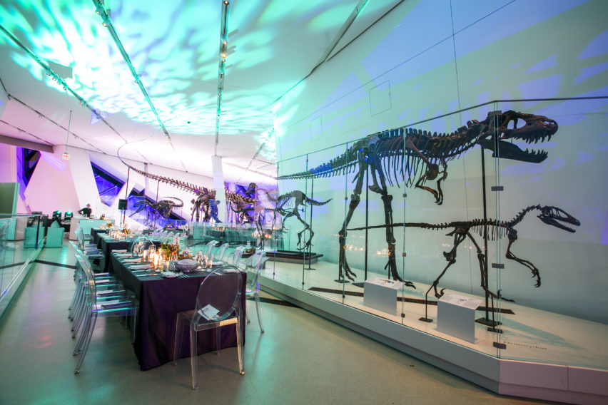 Hala Events – Dining with dinosaurs at the ROM Centennial Ball